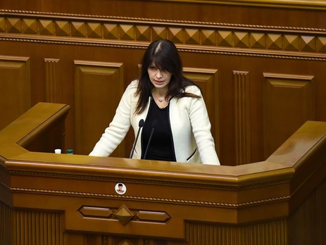 Нардеп Фриз: Необходимо срочно предотвратить передачу аэродрома в Бердянске в аренду 