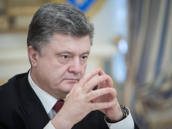 Порошенко потребовал немедленного освобождения Савченко из российского СИЗО