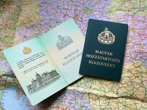 Госсекретарь Венгрии: Почти 94 тыс. жителей Закарпатья получили венгерское гражданство 