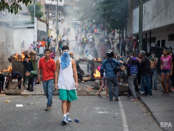 Кількість загиблих під час протестів у Венесуелі зросла до 26 