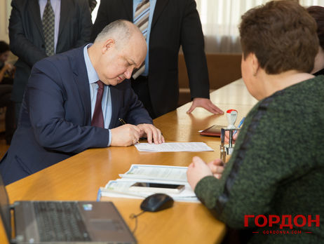 Смешко подал документы в ЦИК для регистрации кандидатом в президенты