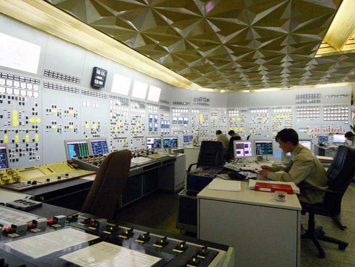 В достройке Хмельницкой АЭС может принять участие компания, подконтрольная российскому "Газпромбанку" – "Схемы"