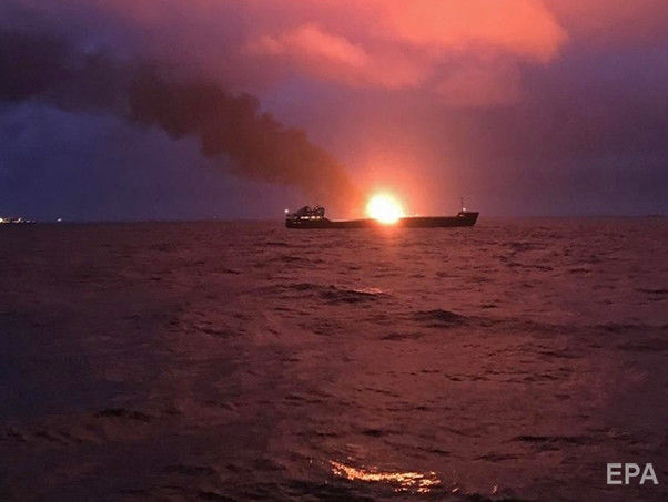 Пошукову операцію в районі охоплених вогнем у Чорному морі танкерів завершено