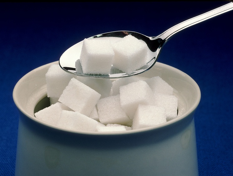 Оптовая цена на сахар выросла на 29% за восемь дней