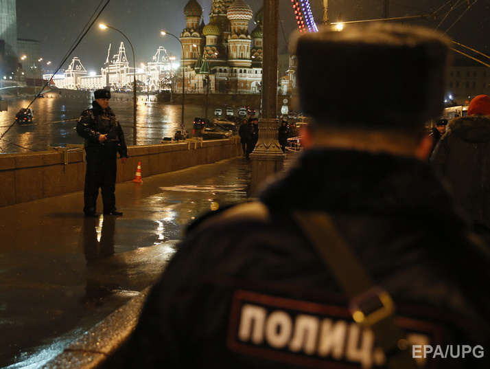 Следственный комитет РФ: Немцова предположительно застрелили из пистолета Макарова