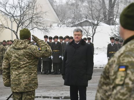 Порошенко заявил, что военнослужащие 72-й бригады пройдут обучение по стандартам НАТО