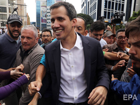 Военный атташе Венесуэлы в США заявил о признании Гуайдо исполняющим обязанности президента