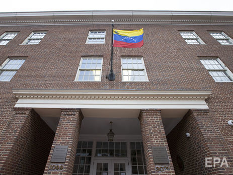 У МЗС Венесуели повідомили, що більшість американських дипломатів покинула Каракас