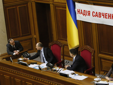 Рада лишила пенсий работающих сотрудников контролирующих органов и органов доходов и сборов