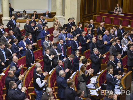 Дайджест 2 марта: Рада приняла изменения в бюджет, Савченко &ndash; Герой Украины, Порошенко увеличил численность ВСУ