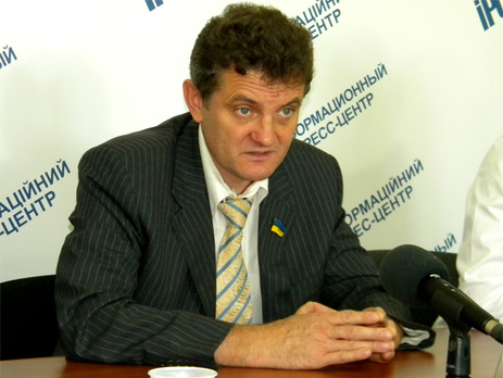 Экс-нардеп Ганущак: Страна не может себе позволить существующий уровень социальной помощи. Такого нет нигде в мире