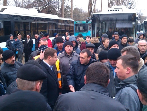 В Симферополе из-за забастовки утром встали троллейбусы