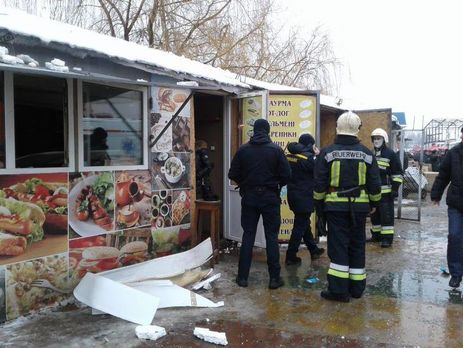 На рынке Ровно прогремел взрыв, пострадали два человека