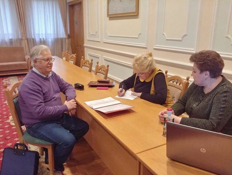 Симоненко подав документи у ЦВК для реєстрації кандидатом у президенти