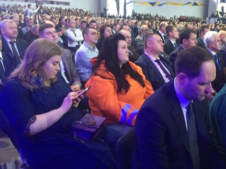 Певица alyona alyona: Совсем не ожидала, что попаду на предвыборную кампанию Порошенко