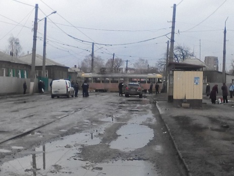 В Харькове трамвай сошел с рельсов, один пострадавший в тяжелом состоянии