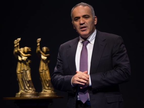 Каспаров в Сенате США: С Путиным нельзя договориться, как с раковой опухолью