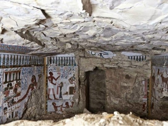 В Египте обнаружена гробница, которой около3,5 тысяч лет