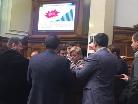 Гонтарева: С начала года украинцы сняли с депозитов 18 млрд грн