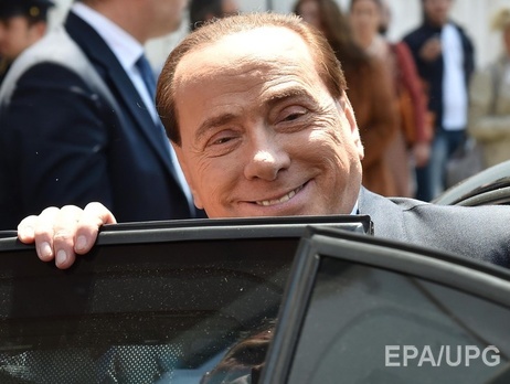 Берлускони начал выполнять общественно полезные работы в мае 2014 года