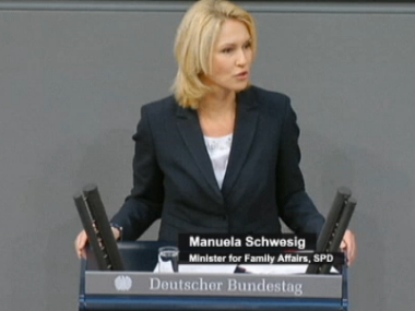 Парламент Германии принял закон о "женских квотах"