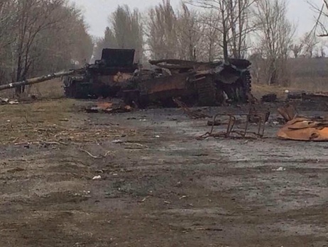 Партизаны "Тени" подорвали минами танк Т-64 и Т-72