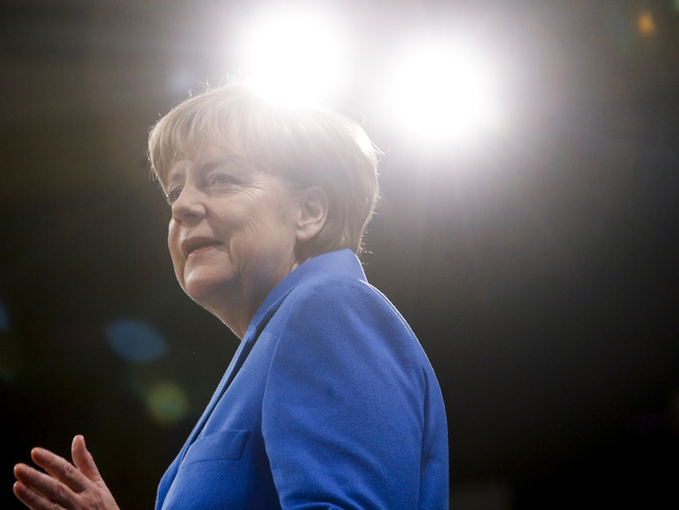 Под Ангелы крылом: почему слово канцлера Германии может решить судьбу Савченко