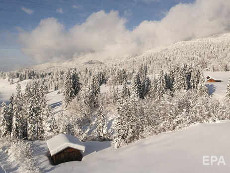 Рятувальники попередили про загрозу сходження лавин у Карпатах