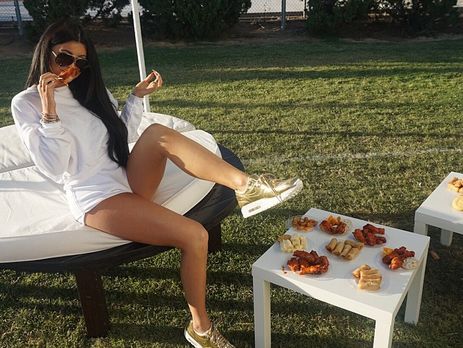 Дженнер витратила протягом року $10 тис., замовляючи їжу додому