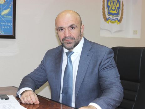 Глава Херсонского облсовета Мангер заявил, что приостановил членство в партии 