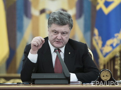 Порошенко: В зоне АТО будет построена глубоко эшелонированная система обороны, состоящая из трех линий