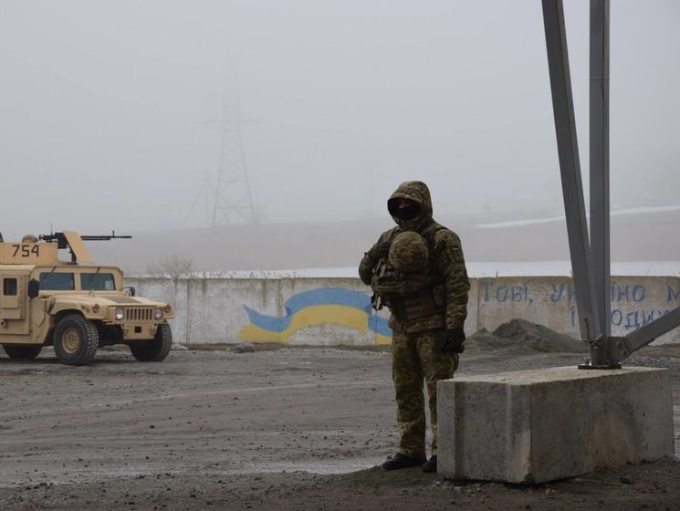Доба на Донбасі. Шість обстрілів, одного українського військового поранено