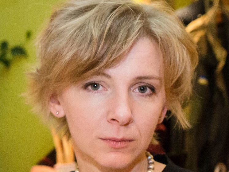 Десятки украинских журналистов назвали увольнение Аласании "отвратительным проявлением трусости и подхалимства"