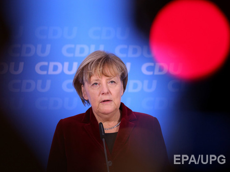 Меркель не поедет в Москву на празднование 70-летия Дня Победы