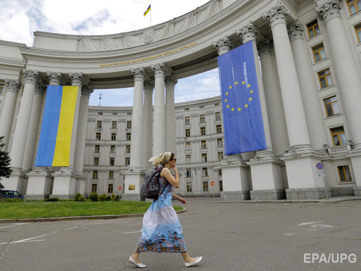 МИД Украины приветствует решение о продлении мандата миссии ОБСЕ
