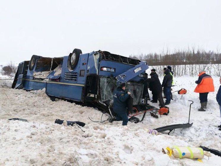 Смертельное ДТП в Калужской области России: водителя автобуса, перевозившего детей, задержали