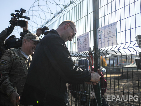 Кабмин: С 16 марта приостанавливается пропуск через российско-украинскую границу жителей приграничных регионов РФ