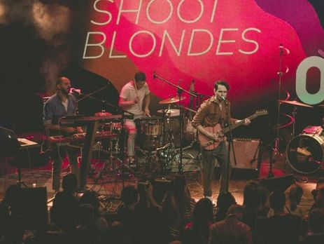 Houston. Brunettes Shoot Blondes представила композицию для участия в нацотборе на 