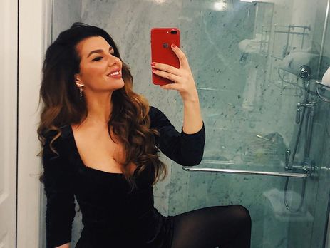 Седокова засветила ягодицы в прозрачных лосинах