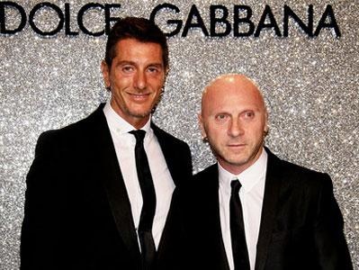 Пользователи соцсетей призвали бойкотировать Dolce&Gabbana, так как его основатели выступили против однополых браков