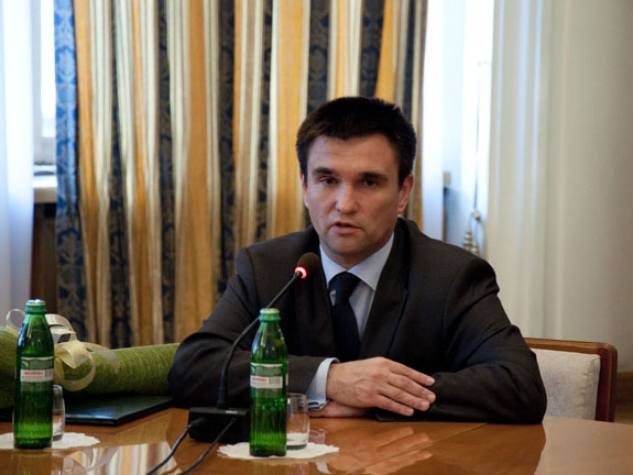Климкин: В плену у боевиков находятся 180 украинских военных