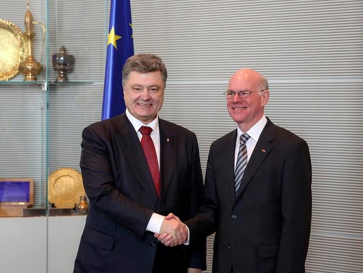 Порошенко обсудил с главой Бундестага ратификацию Соглашения об ассоциации Украины с ЕС