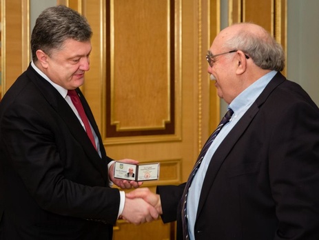 Порошенко назначил экономиста Пасхавера своим внештатным советником