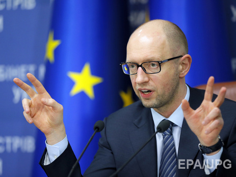 Яценюк: Украина должна срочно приступить к оборудованию линии безопасности на Донбассе на границе с РФ