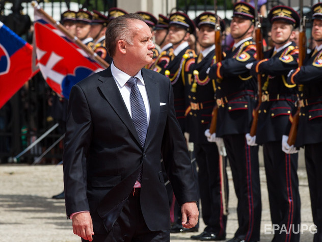 Президент Словакии не поедет в Москву на парад Победы