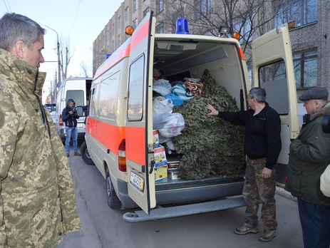 Волонтеры передали в Северодонецк машину скорой помощи