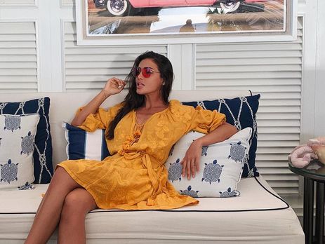 Димопулос показала маму и сестру