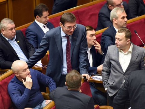 Луценко: В Кабмине планируются кадровые перестановки