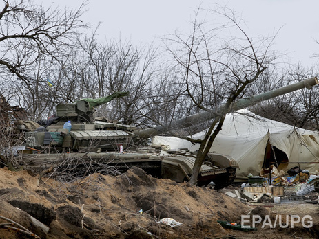 Пресс-центр АТО: За ночь террористы обстреляли позиции украинских военных девять раз