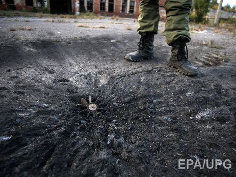 Пресс-центр АТО: Боевики восемь раз обстреляли позиции украинских военных, в том числе из тяжелого вооружения